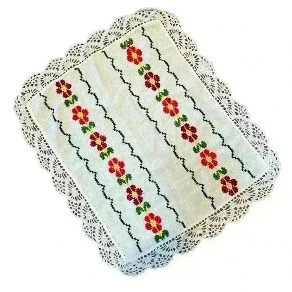 VTG cross stitch hand embroidered doily dresser scarf lace trim